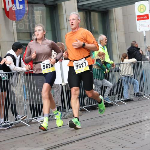 05.10.2025 - 20. swb-Marathon Bremen Strokosch-Dieckow http://msf.ph/oto/9243480 05.10.2025 10:49:21 Ziel 9218, 9369, 9452, 9626, 9627, 9696, 9761, 9889, 10159, 10170, 10346, 10381, 10636, 10712, 10726, 10781, 10873, 10888, 11091, 11579, 11692, 11749, 9218, 9369, 9452, 9626, 9627, 9696, 9761, 9889, 10159, 10170, 10346, 10381, 10636, 10712, 10726, 10781, 10873, 10888, 11091, 11579, 11692, 11749 meine-sportfotos.de