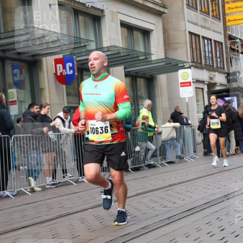 05.10.2025 - 20. swb-Marathon Bremen Strokosch-Dieckow http://msf.ph/oto/9243524 05.10.2025 10:49:22 Ziel 9218, 9369, 9452, 9626, 9627, 9696, 9761, 9889, 10159, 10170, 10346, 10636, 10712, 10726, 10781, 10873, 10888, 11091, 11579, 11692, 11749, 9218, 9369, 9452, 9626, 9627, 9696, 9761, 9889, 10159, 10170, 10346, 10636, 10712, 10726, 10781, 10873, 10888, 11091, 11579, 11692, 11749 meine-sportfotos.de