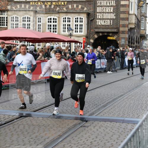 05.10.2025 - 20. swb-Marathon Bremen Yannick Fuchs http://msf.ph/oto/9243600 05.10.2025 11:09:23 Ziel 9798, 9815, 10295, 10315, 10522, 10784, 11056, 11379, 11437, 11530, 11674 meine-sportfotos.de