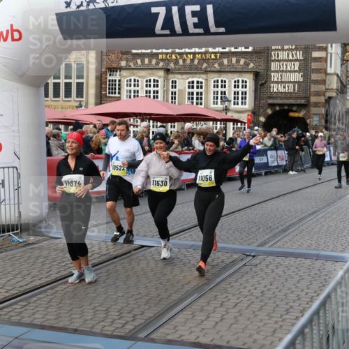05.10.2025 - 20. swb-Marathon Bremen Yannick Fuchs http://msf.ph/oto/9243661 05.10.2025 11:09:23 Ziel 9798, 9815, 10295, 10315, 10522, 10784, 11056, 11379, 11437, 11530, 11674 meine-sportfotos.de