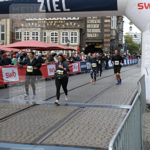 05.10.2025 - 20. swb-Marathon Bremen Yannick Fuchs http://msf.ph/oto/9243844 05.10.2025 11:10:46 Ziel 9446, 9572, 10146, 10442, 10665, 11240, 11342 meine-sportfotos.de