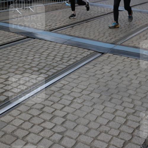 05.10.2025 - 20. swb-Marathon Bremen Yannick Fuchs http://msf.ph/oto/9243902 05.10.2025 11:09:30 Ziel 9493, 9649, 9848, 9892, 9945, 10214, 10295, 10522, 11037, 11056, 11218, 11530 meine-sportfotos.de