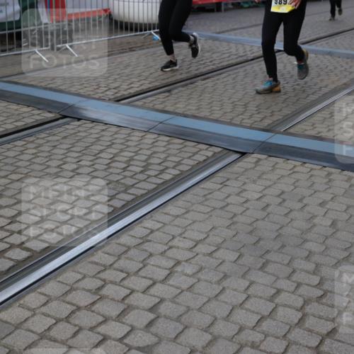 05.10.2025 - 20. swb-Marathon Bremen Yannick Fuchs http://msf.ph/oto/9243912 05.10.2025 11:09:30 Ziel 9493, 9649, 9848, 9892, 9945, 10214, 10295, 10522, 11037, 11056, 11218, 11530 meine-sportfotos.de