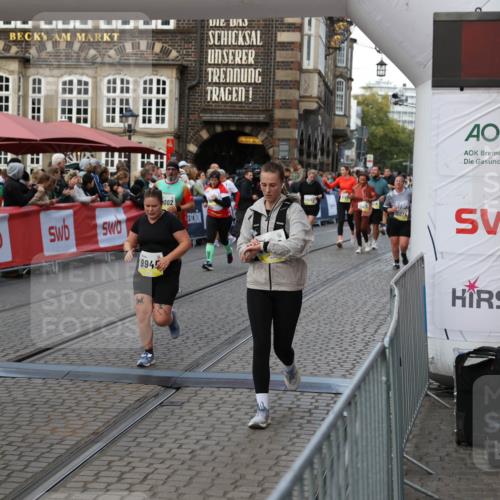 05.10.2025 - 20. swb-Marathon Bremen Yannick Fuchs http://msf.ph/oto/9244079 05.10.2025 11:09:33 Ziel 9002, 9493, 9649, 9848, 9892, 9945, 10214, 10295, 11037, 11218 meine-sportfotos.de