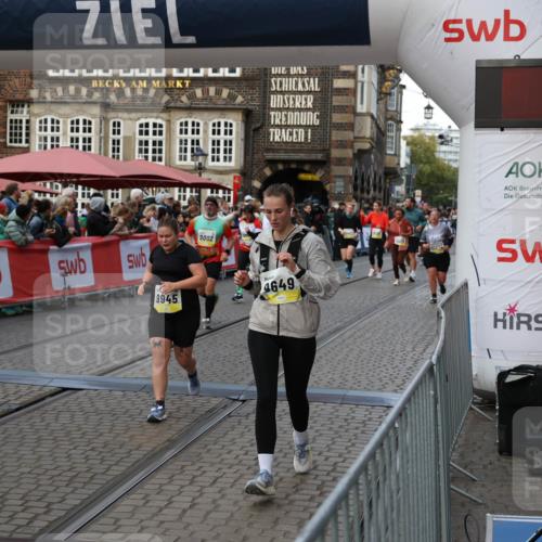 05.10.2025 - 20. swb-Marathon Bremen Yannick Fuchs http://msf.ph/oto/9244113 05.10.2025 11:09:34 Ziel 9002, 9493, 9649, 9848, 9892, 9945, 10074, 10214, 10865, 11037, 11218 meine-sportfotos.de
