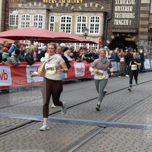 05.10.2025 - 20. swb-Marathon Bremen Yannick Fuchs http://msf.ph/oto/9244158 05.10.2025 11:10:57 Ziel 9804, 9984, 10399, 10861, 10962, 11157, 11161, 11318, 11544 meine-sportfotos.de