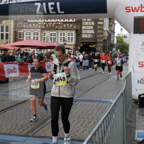 05.10.2025 - 20. swb-Marathon Bremen Yannick Fuchs http://msf.ph/oto/9244166 05.10.2025 11:09:35 Ziel 9002, 9493, 9649, 9848, 9892, 9945, 10074, 10214, 10865, 11037, 11218 meine-sportfotos.de