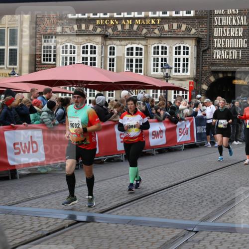 05.10.2025 - 20. swb-Marathon Bremen Yannick Fuchs http://msf.ph/oto/9244209 05.10.2025 11:09:36 Ziel 9002, 9185, 9493, 9649, 9945, 10074, 10214, 10419, 10865, 11037, 11218, 11447, 11614 meine-sportfotos.de