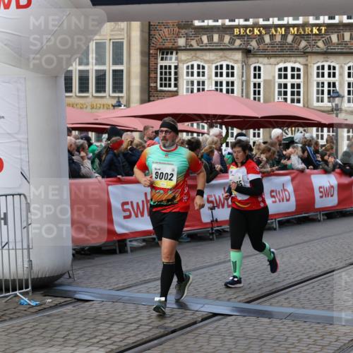 05.10.2025 - 20. swb-Marathon Bremen Yannick Fuchs http://msf.ph/oto/9244252 05.10.2025 11:09:36 Ziel 9002, 9185, 9493, 9649, 9945, 10074, 10214, 10419, 10865, 11037, 11218, 11447, 11614 meine-sportfotos.de