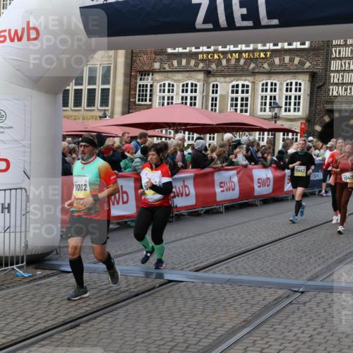 05.10.2025 - 20. swb-Marathon Bremen Yannick Fuchs http://msf.ph/oto/9244289 05.10.2025 11:09:37 Ziel 9002, 9185, 9493, 9649, 9945, 10074, 10214, 10419, 10865, 11037, 11218, 11447, 11614 meine-sportfotos.de