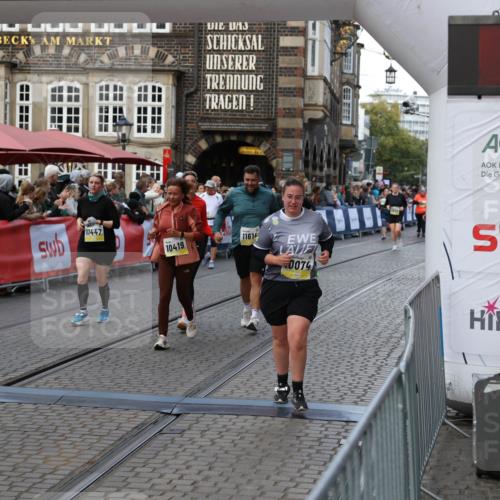 05.10.2025 - 20. swb-Marathon Bremen Yannick Fuchs http://msf.ph/oto/9244352 05.10.2025 11:09:38 Ziel 9002, 9185, 9493, 9649, 9945, 10074, 10214, 10419, 10865, 11037, 11218, 11447, 11526, 11614 meine-sportfotos.de
