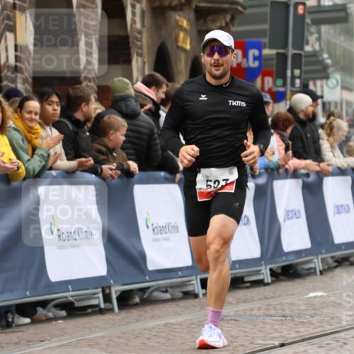 05.10.2025 - 20. swb-Marathon Bremen Strokosch-Dieckow http://msf.ph/oto/9244370 05.10.2025 12:45:26 Ziel 593 meine-sportfotos.de