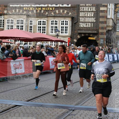 05.10.2025 - 20. swb-Marathon Bremen Yannick Fuchs http://msf.ph/oto/9244381 05.10.2025 11:09:38 Ziel 9002, 9185, 9493, 9649, 9945, 10074, 10214, 10419, 10865, 11037, 11218, 11447, 11526, 11614 meine-sportfotos.de