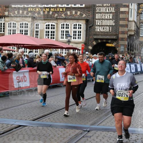 05.10.2025 - 20. swb-Marathon Bremen Yannick Fuchs http://msf.ph/oto/9244389 05.10.2025 11:09:38 Ziel 9002, 9185, 9493, 9649, 9945, 10074, 10214, 10419, 10865, 11037, 11218, 11447, 11526, 11614 meine-sportfotos.de