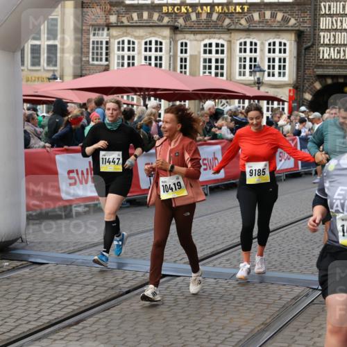 05.10.2025 - 20. swb-Marathon Bremen Yannick Fuchs http://msf.ph/oto/9244464 05.10.2025 11:09:40 Ziel 9002, 9185, 9493, 9649, 9945, 10074, 10417, 10419, 10865, 10943, 11447, 11526, 11614 meine-sportfotos.de