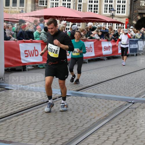 05.10.2025 - 20. swb-Marathon Bremen Yannick Fuchs http://msf.ph/oto/9244507 05.10.2025 11:09:43 Ziel 9002, 9185, 10074, 10417, 10419, 10865, 10943, 11447, 11526, 11614, 11664 meine-sportfotos.de