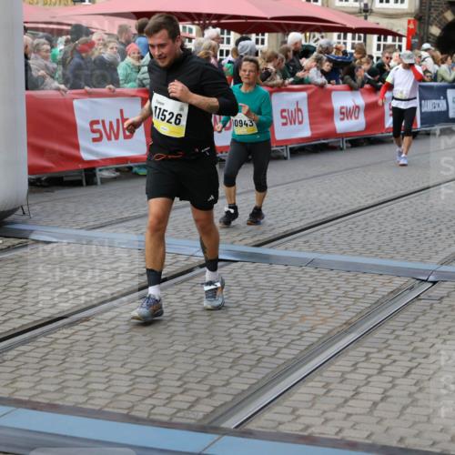 05.10.2025 - 20. swb-Marathon Bremen Yannick Fuchs http://msf.ph/oto/9244521 05.10.2025 11:09:43 Ziel 9002, 9185, 10074, 10417, 10419, 10865, 10943, 11447, 11526, 11614, 11664 meine-sportfotos.de