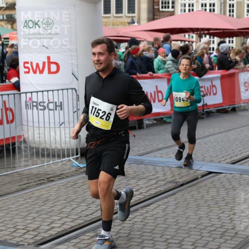 05.10.2025 - 20. swb-Marathon Bremen Yannick Fuchs http://msf.ph/oto/9244549 05.10.2025 11:09:43 Ziel 9002, 9185, 10074, 10417, 10419, 10865, 10943, 11447, 11526, 11614, 11664 meine-sportfotos.de
