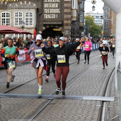 05.10.2025 - 20. swb-Marathon Bremen Yannick Fuchs http://msf.ph/oto/9244628 05.10.2025 11:11:18 Ziel 8865, 9245, 9264, 9273, 9664, 9822, 9823, 9836, 9837, 9948, 10614, 11257, 11580 meine-sportfotos.de