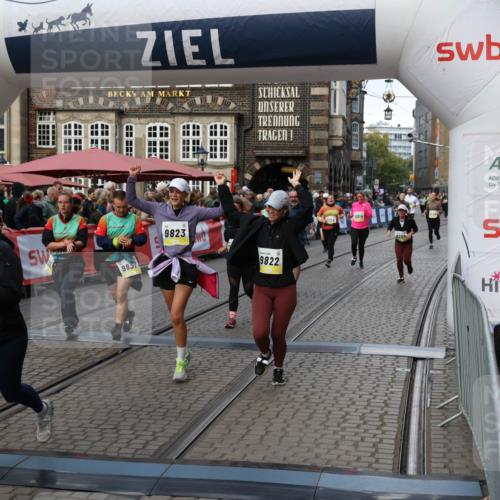 05.10.2025 - 20. swb-Marathon Bremen Yannick Fuchs http://msf.ph/oto/9244670 05.10.2025 11:11:19 Ziel 8865, 9245, 9264, 9273, 9664, 9822, 9823, 9836, 9837, 9948, 10614, 11158, 11257, 11580 meine-sportfotos.de