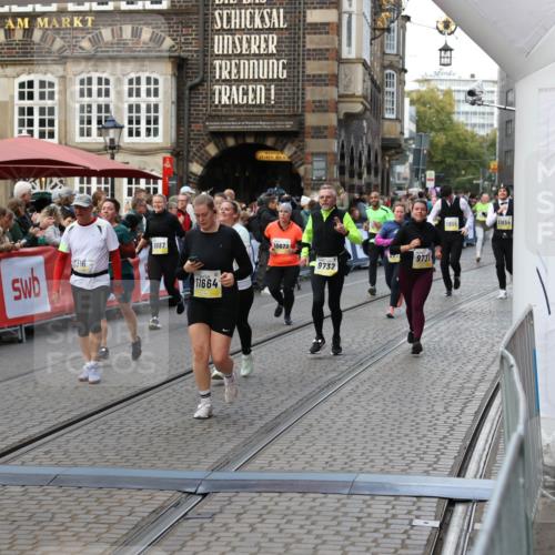 05.10.2025 - 20. swb-Marathon Bremen Yannick Fuchs http://msf.ph/oto/9244682 05.10.2025 11:09:46 Ziel 9185, 9731, 9732, 9887, 10245, 10316, 10417, 10419, 10672, 10881, 10943, 11407, 11447, 11526, 11614, 11664 meine-sportfotos.de