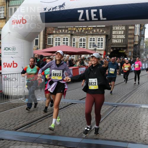 05.10.2025 - 20. swb-Marathon Bremen Yannick Fuchs http://msf.ph/oto/9244709 05.10.2025 11:11:19 Ziel 8865, 9245, 9264, 9273, 9664, 9822, 9823, 9836, 9837, 9948, 10614, 11158, 11257, 11580 meine-sportfotos.de