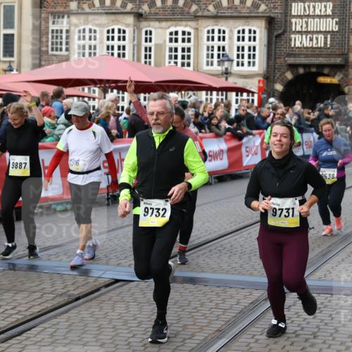 05.10.2025 - 20. swb-Marathon Bremen Yannick Fuchs http://msf.ph/oto/9244746 05.10.2025 11:09:49 Ziel 9001, 9538, 9731, 9732, 9887, 10245, 10316, 10412, 10417, 10672, 10881, 10886, 10943, 11407, 11654, 11655, 11664 meine-sportfotos.de