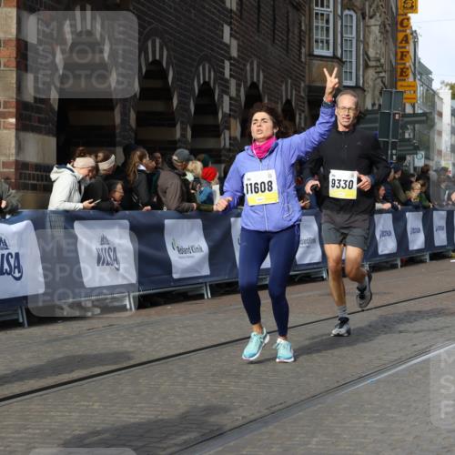 05.10.2025 - 20. swb-Marathon Bremen Strokosch-Dieckow http://msf.ph/oto/9244783 05.10.2025 10:58:11 Ziel 7077, 9330, 9634, 9952, 10368, 10377, 10398, 10620, 10786, 11049, 11562, 11608 meine-sportfotos.de