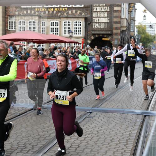 05.10.2025 - 20. swb-Marathon Bremen Yannick Fuchs http://msf.ph/oto/9244789 05.10.2025 11:09:50 Ziel 9001, 9538, 9731, 9732, 9887, 10245, 10316, 10412, 10672, 10881, 10886, 10943, 11407, 11654, 11655, 11664 meine-sportfotos.de