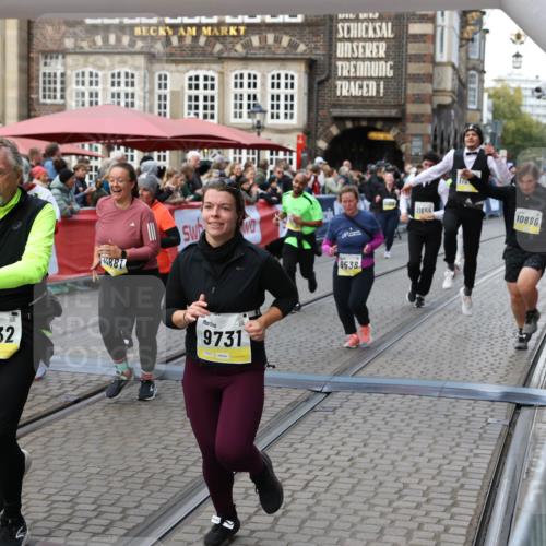 05.10.2025 - 20. swb-Marathon Bremen Yannick Fuchs http://msf.ph/oto/9244797 05.10.2025 11:09:50 Ziel 9001, 9538, 9731, 9732, 9887, 10245, 10316, 10412, 10672, 10881, 10886, 10943, 11407, 11654, 11655, 11664 meine-sportfotos.de