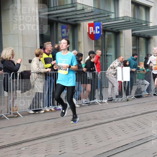 05.10.2025 - 20. swb-Marathon Bremen Strokosch-Dieckow http://msf.ph/oto/9244820 05.10.2025 10:50:11 Ziel 8866, 9230, 9267, 9299, 9337, 9578, 9740, 9832, 9986, 10066, 10199, 10251, 10537, 10638, 10923, 11022, 11062, 11239, 11241, 11254, 11298, 11344, 11451, 11460, 11466, 11531, 11660, 11661, 11740, 8866, 9230, 9267, 9299, 9337, 9578, 9740, 9832, 9986, 10066, 10199, 10251, 10537, 10638, 10923, 11022, 11062, 11239, 11241, 11254, 11298, 11344, 11460, 11466, 11531, 11660, 11740 meine-sportfotos.de