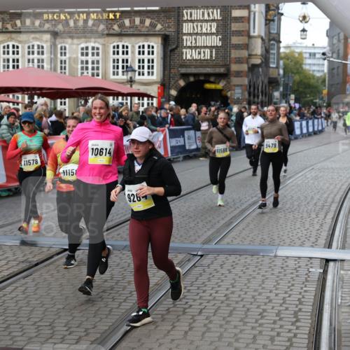 05.10.2025 - 20. swb-Marathon Bremen Yannick Fuchs http://msf.ph/oto/9244843 05.10.2025 11:11:23 Ziel 8865, 9011, 9245, 9264, 9273, 9386, 9479, 9822, 9823, 9836, 9837, 10183, 10614, 11158, 11568, 11578, 11580 meine-sportfotos.de