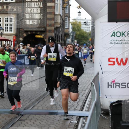 05.10.2025 - 20. swb-Marathon Bremen Yannick Fuchs http://msf.ph/oto/9244850 05.10.2025 11:09:50 Ziel 9001, 9538, 9731, 9732, 9887, 10245, 10316, 10412, 10672, 10881, 10886, 10943, 11407, 11654, 11655, 11664 meine-sportfotos.de