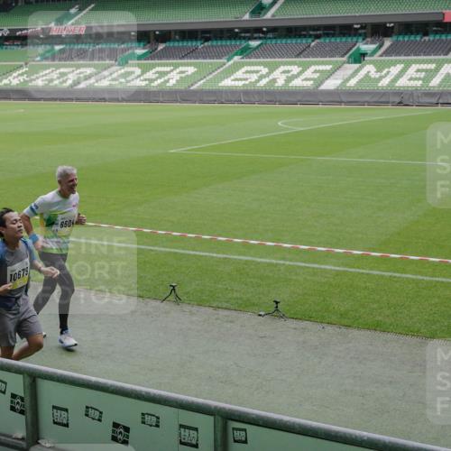 05.10.2025 - 20. swb-Marathon Bremen Michael Burmester http://msf.ph/oto/9244875 05.10.2025 10:36:55 Laufen im Stadion 7123, 7777, 7908, 9177, 9208, 9215, 9246, 9271, 9272, 9294, 9305, 9346, 9349, 9363, 9371, 9381, 9443, 9473, 9531, 9568, 9593, 9603, 9604, 9608, 9611, 9613, 9635, 9655, 9673, 9692, 9747, 9802, 9812, 9827, 9839, 9841, 9913, 9991, 10004, 10026, 10030, 10067, 10071, 10093, 10209, 10217, 10219, 10290, 10291, 10324, 10345, 10357, 10406, 10489, 10492, 10518, 10558, 10560, 10562, 10571, 10588, 10615, 10656, 10679, 10762, 10771, 10809, 10821, 10901, 11184, 11251, 7908, 8585 meine-sportfotos.de