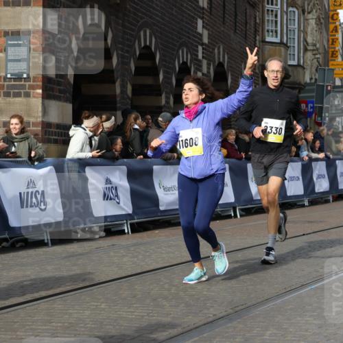 05.10.2025 - 20. swb-Marathon Bremen Strokosch-Dieckow http://msf.ph/oto/9244899 05.10.2025 10:58:11 Ziel 7077, 9330, 9634, 9952, 10368, 10377, 10398, 10620, 10786, 11049, 11562, 11608 meine-sportfotos.de