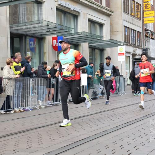 05.10.2025 - 20. swb-Marathon Bremen Strokosch-Dieckow http://msf.ph/oto/9244916 05.10.2025 10:50:14 Ziel 8866, 9230, 9267, 9299, 9337, 9578, 9658, 9740, 9742, 9832, 9969, 9986, 10043, 10066, 10199, 10251, 10279, 10479, 10537, 10638, 10923, 11022, 11062, 11239, 11241, 11254, 11298, 11344, 11451, 11460, 11466, 11531, 11543, 11660, 11661, 11740, 8866, 9230, 9267, 9299, 9337, 9578, 9658, 9740, 9742, 9832, 9969, 9986, 10043, 10066, 10199, 10251, 10537, 10638, 10923, 11022, 11062, 11239, 11241, 11254, 11298, 11344, 11460, 11466, 11531, 11660, 11740 meine-sportfotos.de