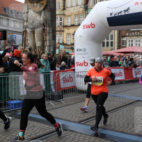 05.10.2025 - 20. swb-Marathon Bremen Yannick Fuchs http://msf.ph/oto/9244926 05.10.2025 11:09:51 Ziel 9001, 9538, 9731, 9732, 9887, 10245, 10316, 10412, 10672, 10881, 10886, 11206, 11407, 11654, 11655, 11664 meine-sportfotos.de