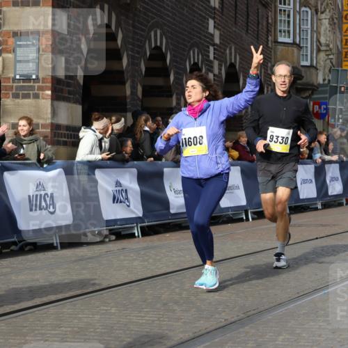05.10.2025 - 20. swb-Marathon Bremen Strokosch-Dieckow http://msf.ph/oto/9244929 05.10.2025 10:58:11 Ziel 7077, 9330, 9634, 9952, 10368, 10377, 10398, 10620, 10786, 11049, 11562, 11608 meine-sportfotos.de