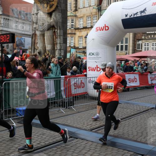05.10.2025 - 20. swb-Marathon Bremen Yannick Fuchs http://msf.ph/oto/9244931 05.10.2025 11:09:52 Ziel 9001, 9538, 9731, 9732, 9887, 10245, 10316, 10412, 10672, 10881, 10886, 11206, 11407, 11654, 11655, 11664 meine-sportfotos.de