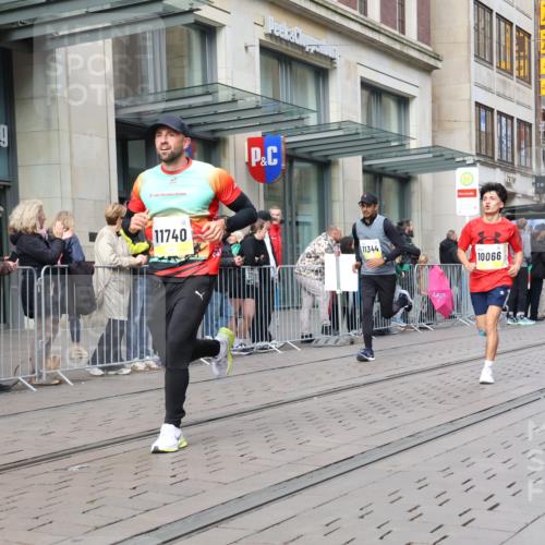 05.10.2025 - 20. swb-Marathon Bremen Strokosch-Dieckow http://msf.ph/oto/9244932 05.10.2025 10:50:15 Ziel 8866, 9230, 9267, 9299, 9337, 9578, 9658, 9740, 9742, 9832, 9969, 9986, 10043, 10066, 10199, 10251, 10279, 10479, 10537, 10638, 11022, 11062, 11239, 11241, 11254, 11298, 11344, 11451, 11460, 11466, 11531, 11543, 11660, 11661, 11740, 8866, 9230, 9267, 9299, 9337, 9578, 9658, 9740, 9742, 9832, 9969, 9986, 10043, 10066, 10199, 10251, 10537, 10638, 11022, 11062, 11239, 11241, 11254, 11298, 11344, 11460, 11466, 11531, 11660, 11740 meine-sportfotos.de