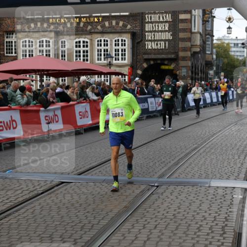 05.10.2025 - 20. swb-Marathon Bremen Yannick Fuchs http://msf.ph/oto/9245128 05.10.2025 11:11:34 Ziel 11083 meine-sportfotos.de