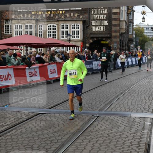 05.10.2025 - 20. swb-Marathon Bremen Yannick Fuchs http://msf.ph/oto/9245134 05.10.2025 11:11:34 Ziel 11083 meine-sportfotos.de