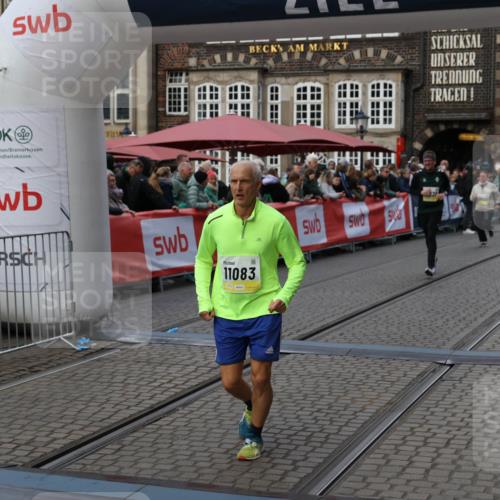 05.10.2025 - 20. swb-Marathon Bremen Yannick Fuchs http://msf.ph/oto/9245192 05.10.2025 11:11:35 Ziel 10320, 11083 meine-sportfotos.de
