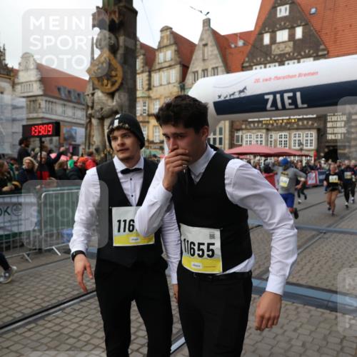 05.10.2025 - 20. swb-Marathon Bremen Yannick Fuchs http://msf.ph/oto/9245221 05.10.2025 11:09:58 Ziel 9001, 9410, 9685, 10412, 10448, 10827, 10860, 11206, 11219, 11486, 11655 meine-sportfotos.de