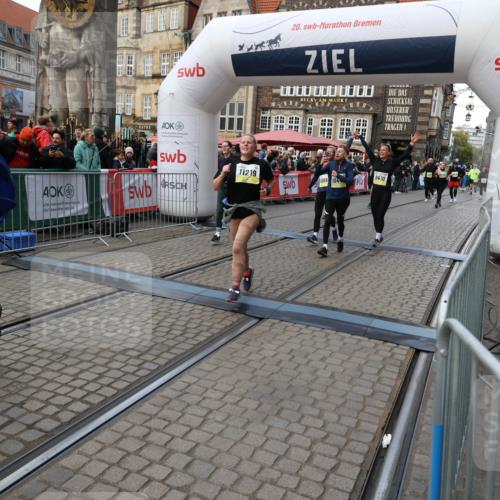 05.10.2025 - 20. swb-Marathon Bremen Yannick Fuchs http://msf.ph/oto/9245263 05.10.2025 11:10:01 Ziel 9410, 9685, 9972, 10448, 10827, 10860, 11206, 11219, 11381, 11486 meine-sportfotos.de