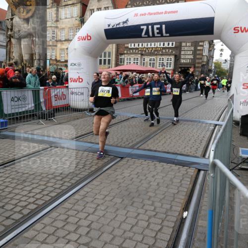 05.10.2025 - 20. swb-Marathon Bremen Yannick Fuchs http://msf.ph/oto/9245286 05.10.2025 11:10:01 Ziel 9410, 9685, 9972, 10448, 10827, 10860, 11206, 11219, 11381, 11486 meine-sportfotos.de