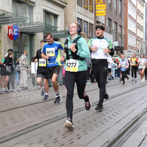 05.10.2025 - 20. swb-Marathon Bremen Strokosch-Dieckow http://msf.ph/oto/9245476 05.10.2025 10:50:35 Ziel 7733, 9199, 9230, 9251, 9256, 9277, 9287, 9399, 9416, 9425, 9630, 9658, 9663, 9715, 9742, 9832, 9888, 9894, 9966, 9969, 9975, 10029, 10043, 10206, 10224, 10226, 10227, 10254, 10279, 10378, 10479, 10534, 10669, 10689, 10698, 10743, 10932, 11061, 11220, 11279, 11311, 11391, 11451, 11543, 11573, 11661, 7733, 9199, 9230, 9251, 9256, 9277, 9287, 9399, 9416, 9425, 9630, 9658, 9663, 9715, 9742, 9832, 9888, 9894, 9966, 9969, 9975, 10029, 10043, 10206, 10224, 10226, 10227 meine-sportfotos.de