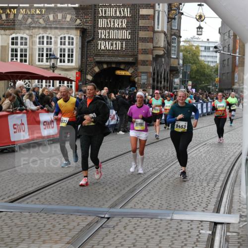 05.10.2025 - 20. swb-Marathon Bremen Yannick Fuchs http://msf.ph/oto/9245484 05.10.2025 11:11:42 Ziel 9453, 10264, 10320, 10333, 11030, 11191 meine-sportfotos.de