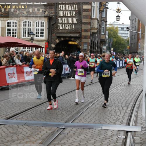 05.10.2025 - 20. swb-Marathon Bremen Yannick Fuchs http://msf.ph/oto/9245507 05.10.2025 11:11:42 Ziel 9453, 10264, 10320, 10333, 11030, 11191 meine-sportfotos.de