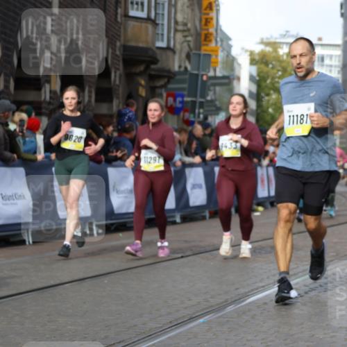 05.10.2025 - 20. swb-Marathon Bremen Strokosch-Dieckow http://msf.ph/oto/9245510 05.10.2025 10:58:27 Ziel 9433, 9820, 9913, 10055, 10084, 10261, 10285, 10408, 10513, 10586, 10988, 11181, 11291, 11591, 11700 meine-sportfotos.de